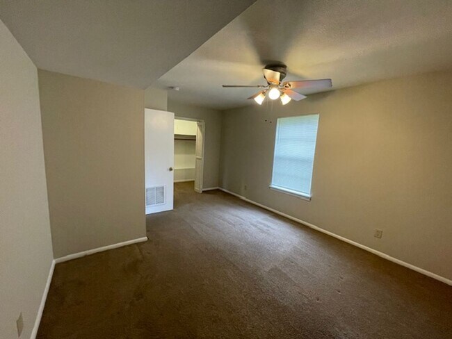 Building Photo - Desired Location In Winston-Salem