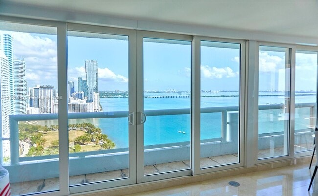 Building Photo - 1717 N Bayshore Dr