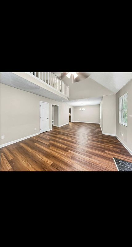 Building Photo - 6613 Crossing Creek Point