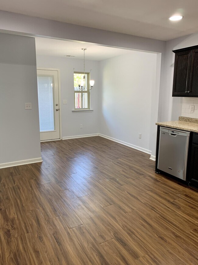 Building Photo - 6224 Townley Way