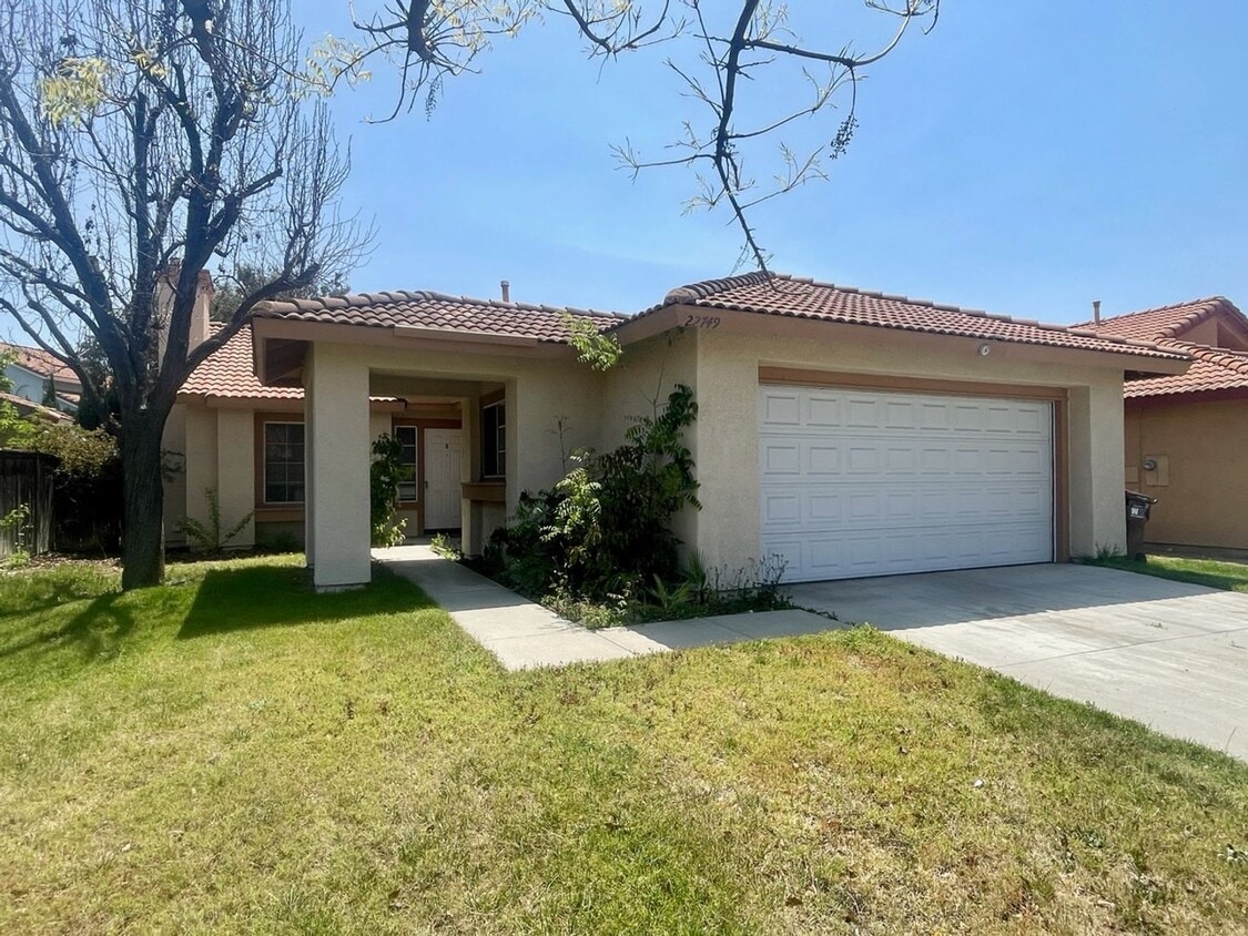 Foto principal - Upgraded 3 bedroom home!