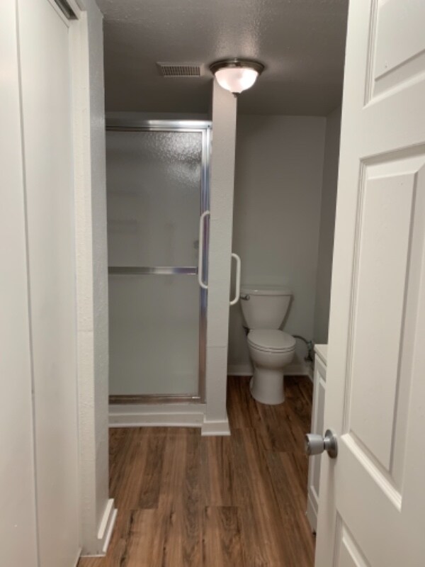 Foto del edificio - 4406 Dover Pl