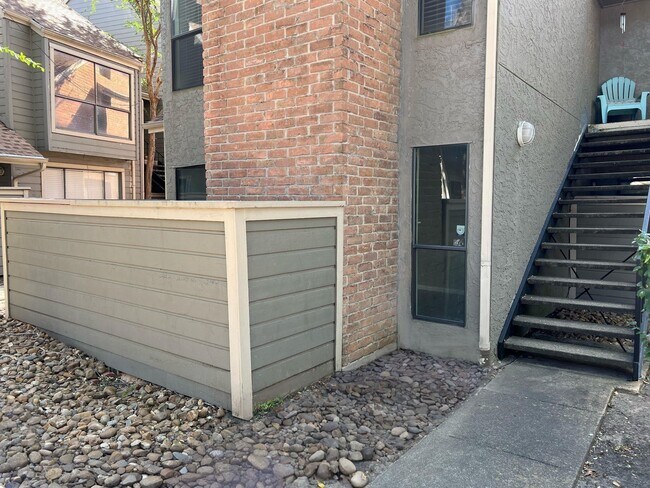 Foto del edificio - 6601 Sands Point Dr