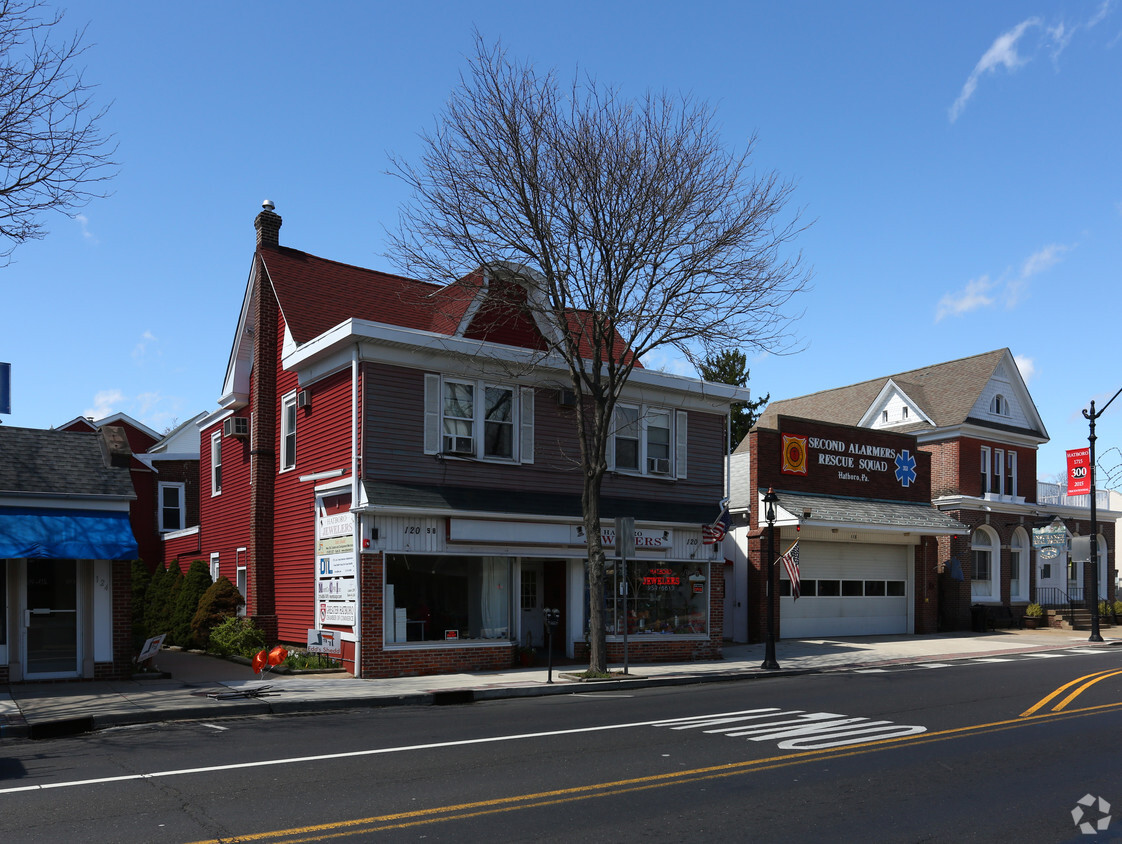 Primary - Red Barn Apartments and Lofts