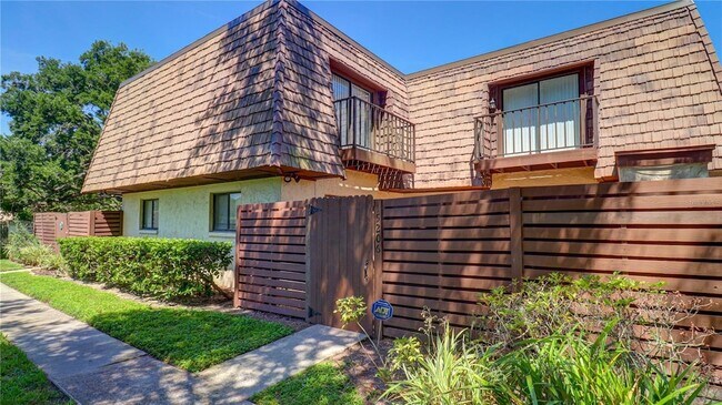 Foto del edificio - 15206 W Pond Woods Dr