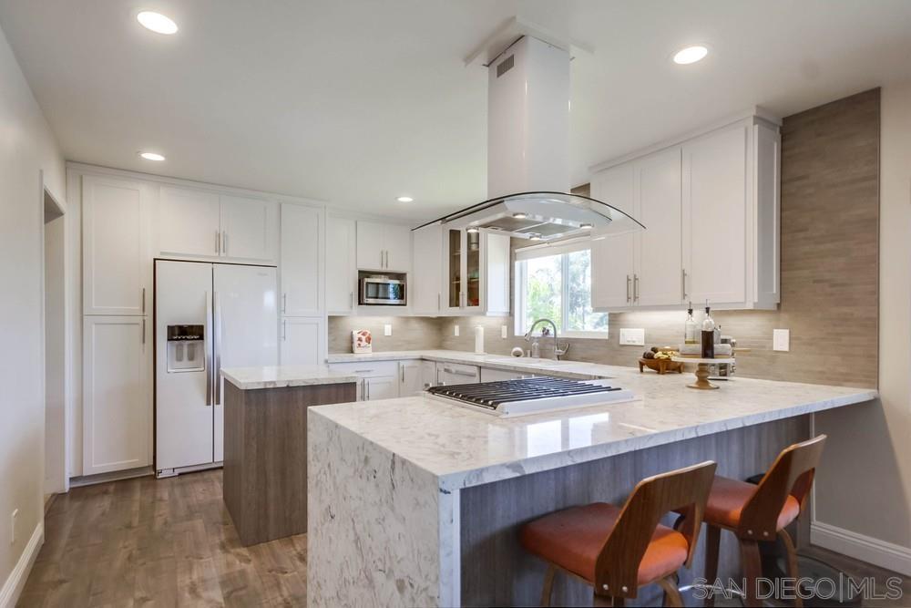 Primary Photo - 7832 Cinnabar Dr