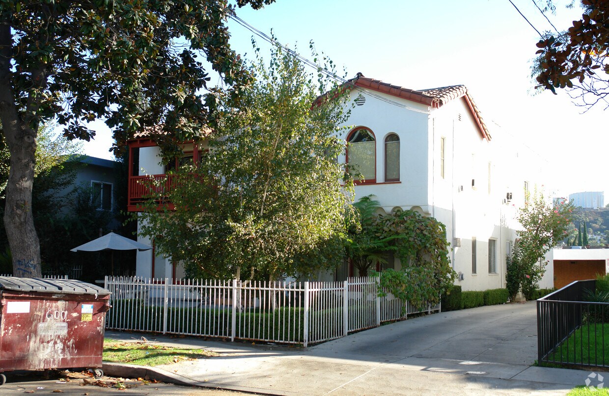Primary Photo - 608 E Garfield Ave