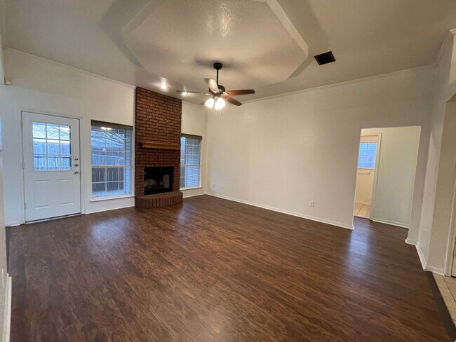 Foto del edificio - 2306 Moonstone Dr