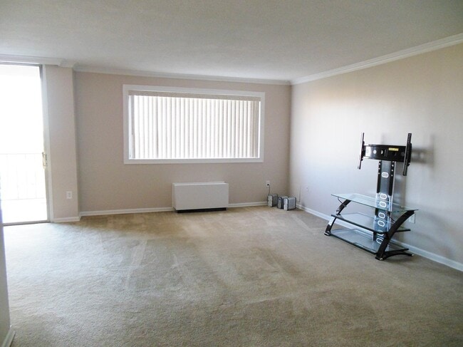 Living Room - 2059 Huntington Ave Apartment