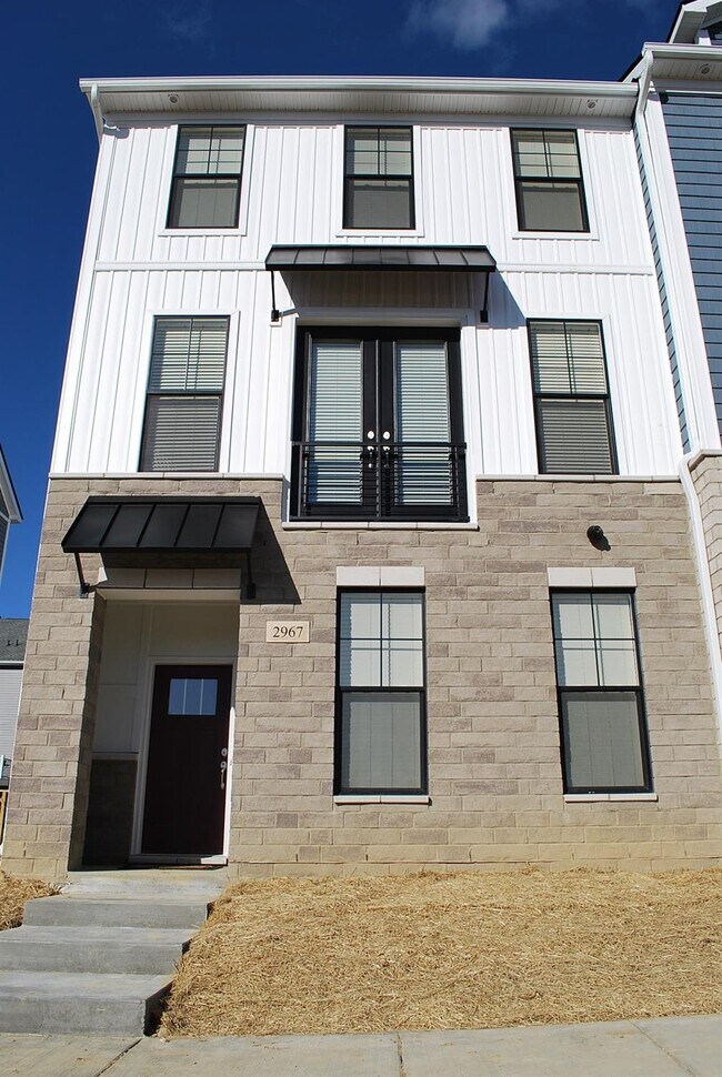 Building Photo - 2967 Aughton Dr