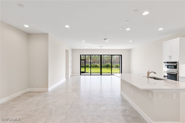 Foto del edificio - 21041 Teak Tree Ter