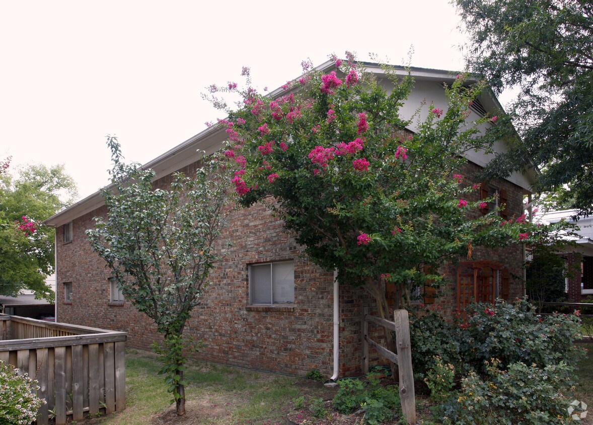 Foto del edificio - 1423 S Rockford Ave