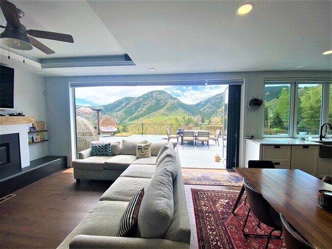 Foto del edificio - 2670 SW Grapevine Rd