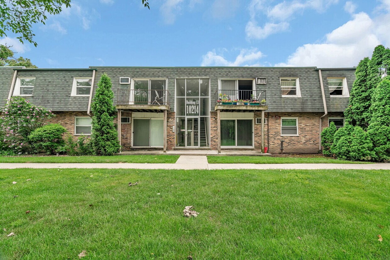 Foto principal - 10214 S 84th Terrace