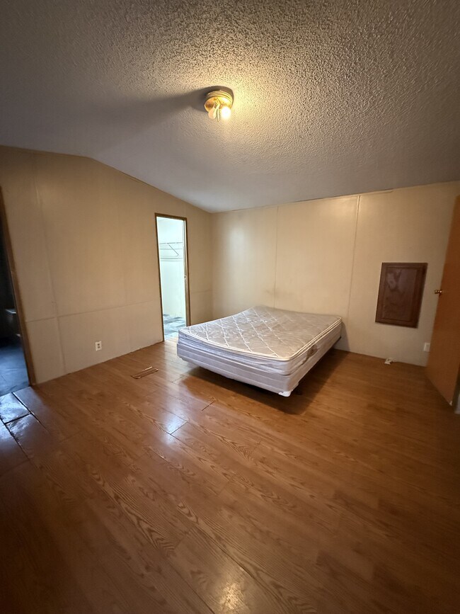 Foto del edificio - 252 Little Pond Ln