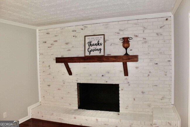 Foto del edificio - 3410 Elm Creek Dr