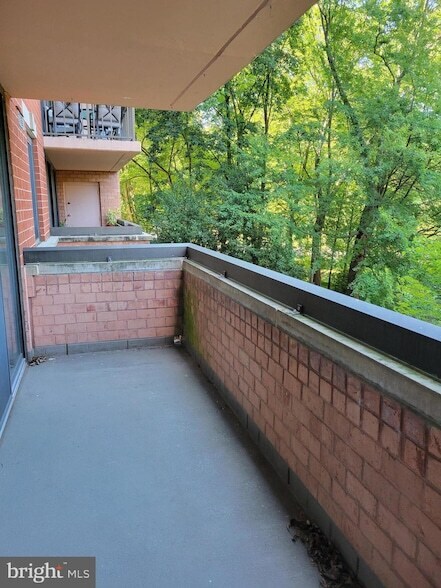 Foto del edificio - 2230 George C Marshall Dr