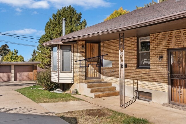 Foto del edificio - Quincy Duplex