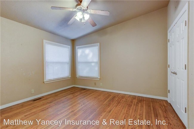 Building Photo - 3 br, 2 bath House - 410 N 12th St