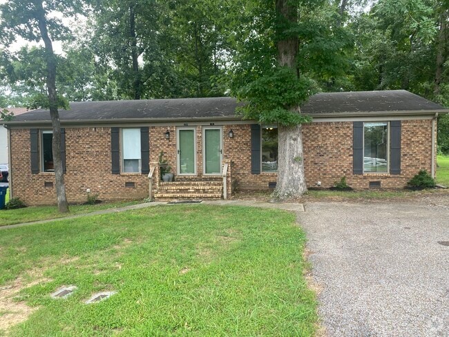 Building Photo - 1316 Diuguid Dr