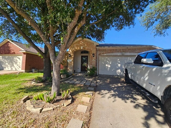 Building Photo - 6414 Macquarie Dr
