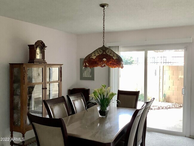 Foto del edificio - 5101 N Granite Reef Rd