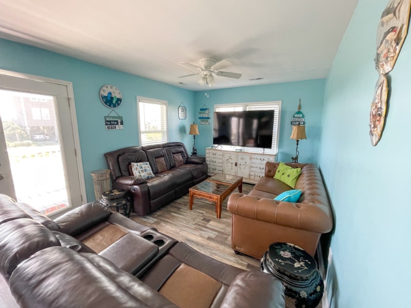 521 Ocean Dr, North Topsail Beach, NC 28460 House for Rent in North