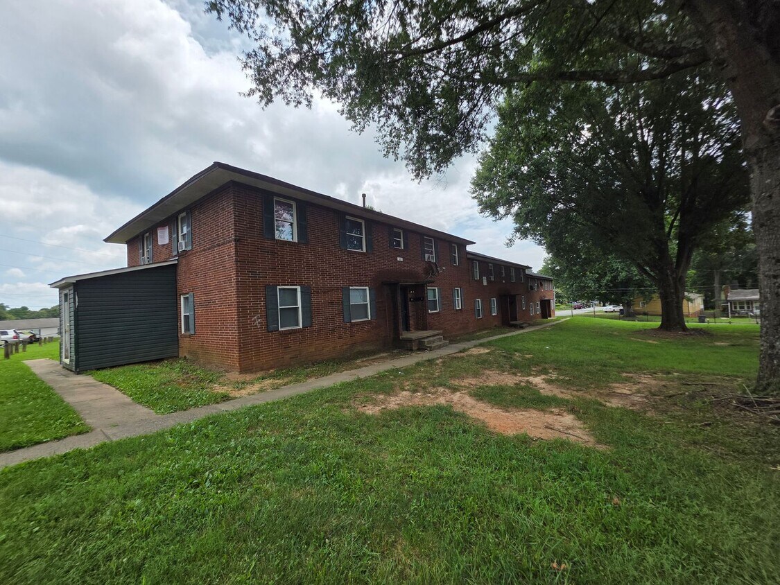 Primary Photo - 603 W Twenty-Third St