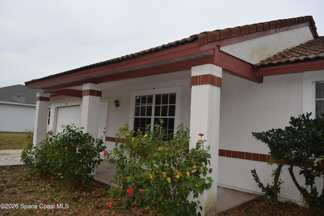 Foto del edificio - 213 Abello Rd SE