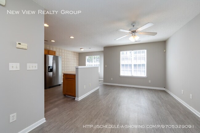 Building Photo - 10647 Greyhound Dr