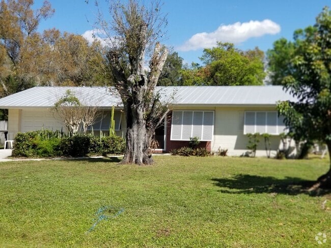 Building Photo - 2644 Davis Blvd