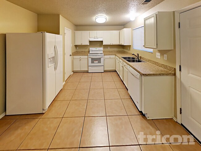 Foto del edificio - 7422 Amber Dr