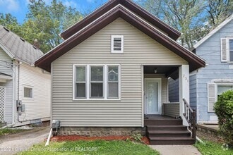 Building Photo - 231 N Fairview Ave