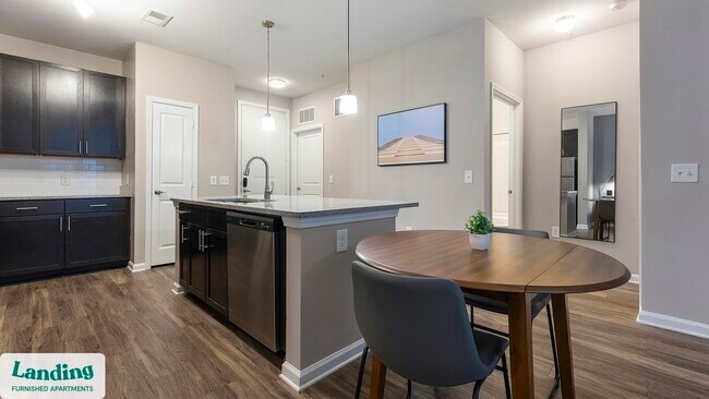 Foto del edificio - 915 Brentmoor Dr