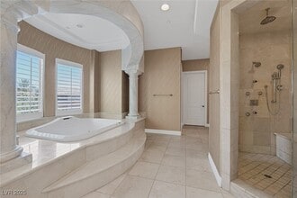 Building Photo - 1545 Villa Rica Dr