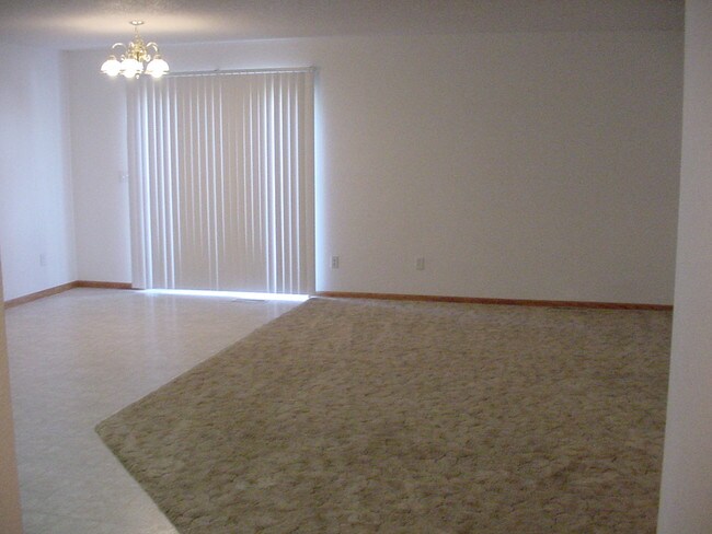 Foto del edificio - 304 S 12th St