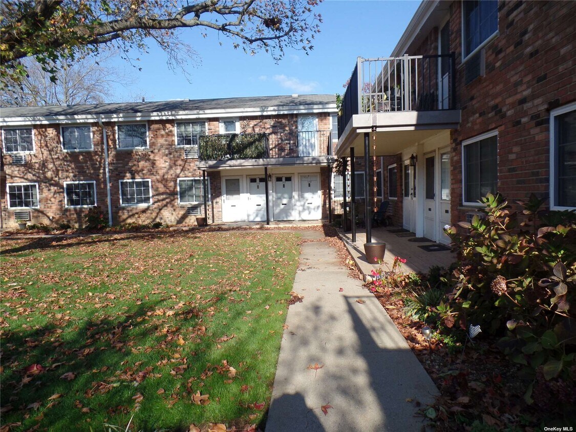 Foto principal - 170 Jervis Ave