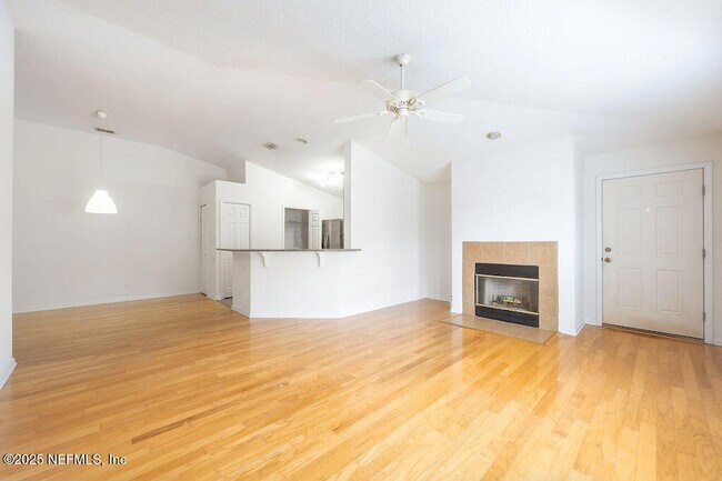 Foto del edificio - 168 Jardin De Mer Pl