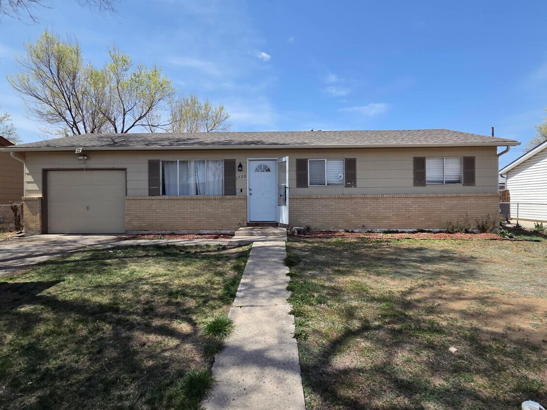 Foto principal - 1720 Whitehall Rd