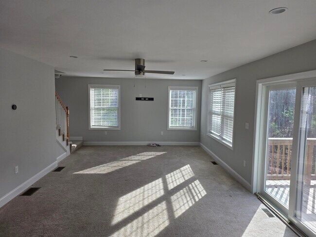 Foto del edificio - 5 Alumni Dr