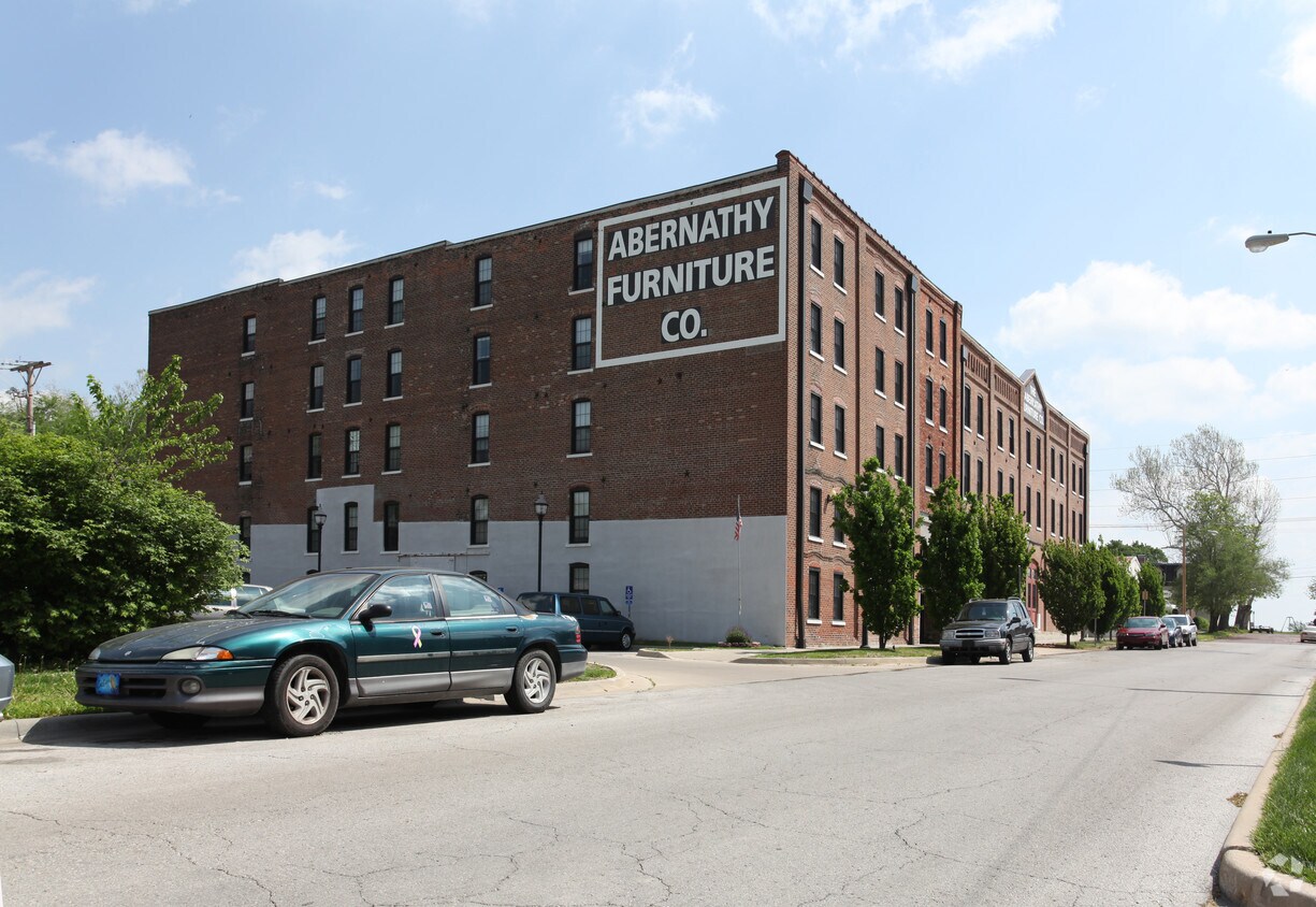Abernathy Lofts Apartments Leavenworth, KS