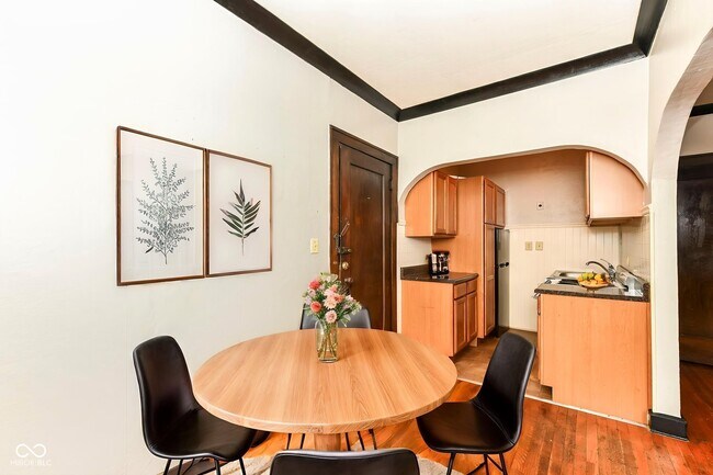 Foto del edificio - 590 Woodruff Pl W Dr