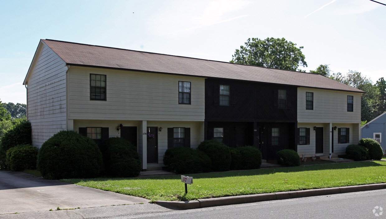 Building Photo - 1726-1730 Wood Ave