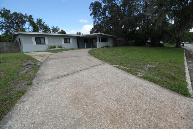 Foto del edificio - 115 N Lakewood Cir