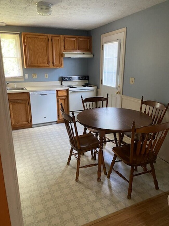 Foto del edificio - 703 School St