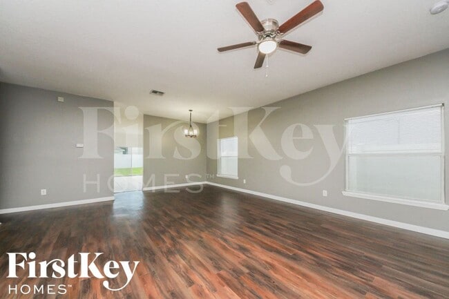 Building Photo - 4302 Hidden Meadow Dr