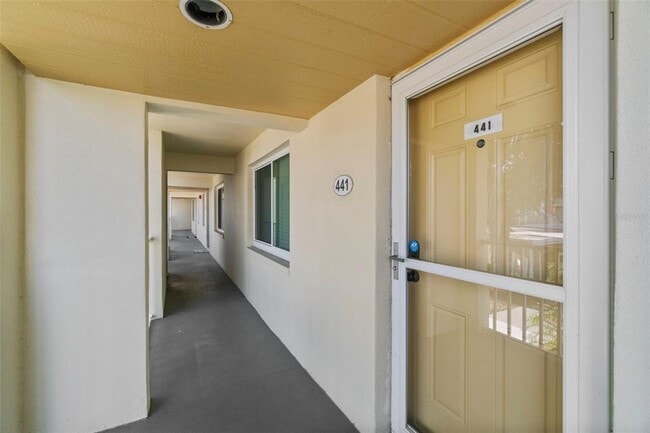 Building Photo - 433 Cerromar Ln