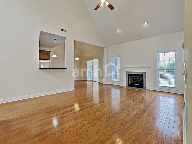 Foto del edificio - 2514 Firethorn Ct