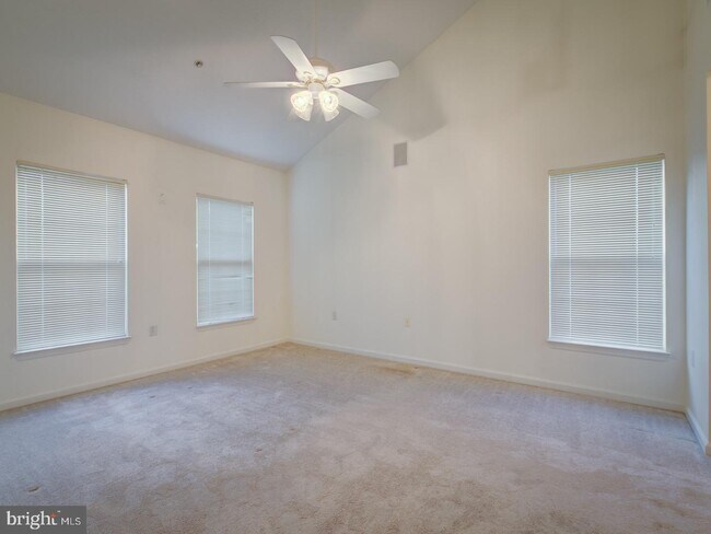 Building Photo - 2495 Amber Orchard Ct