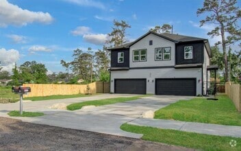 Building Photo - 8146 Cabot St
